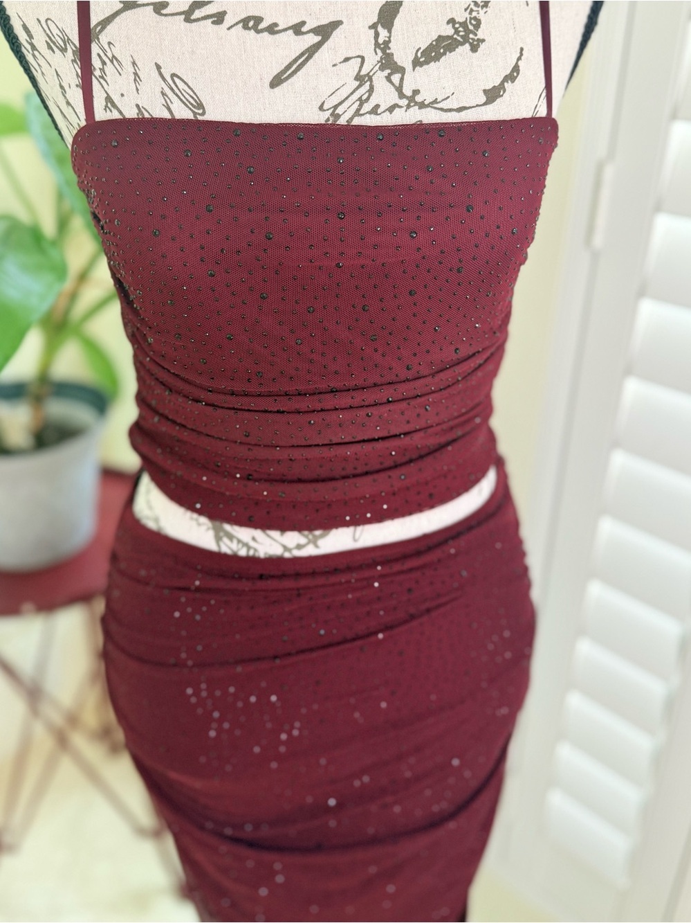 Windsor Burgundy Rhinestone Mesh Ruched Midi Dress (Size M)
